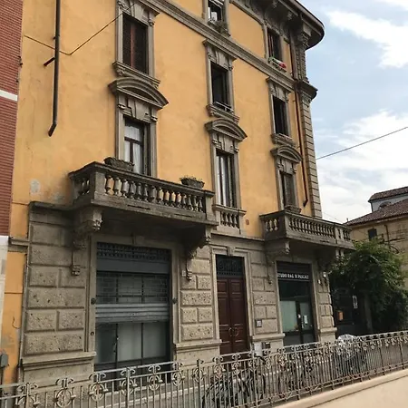 Greco's House Apartmán *